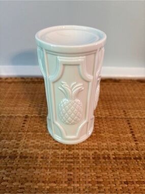 White Ceramic Pineapple CottageCore Tart Warmer, Excellent Condition